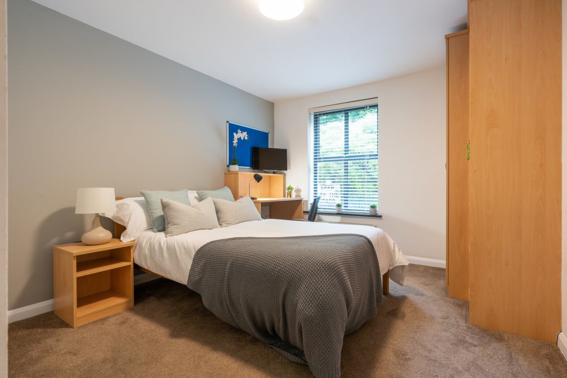 Flat 7, Hope Court