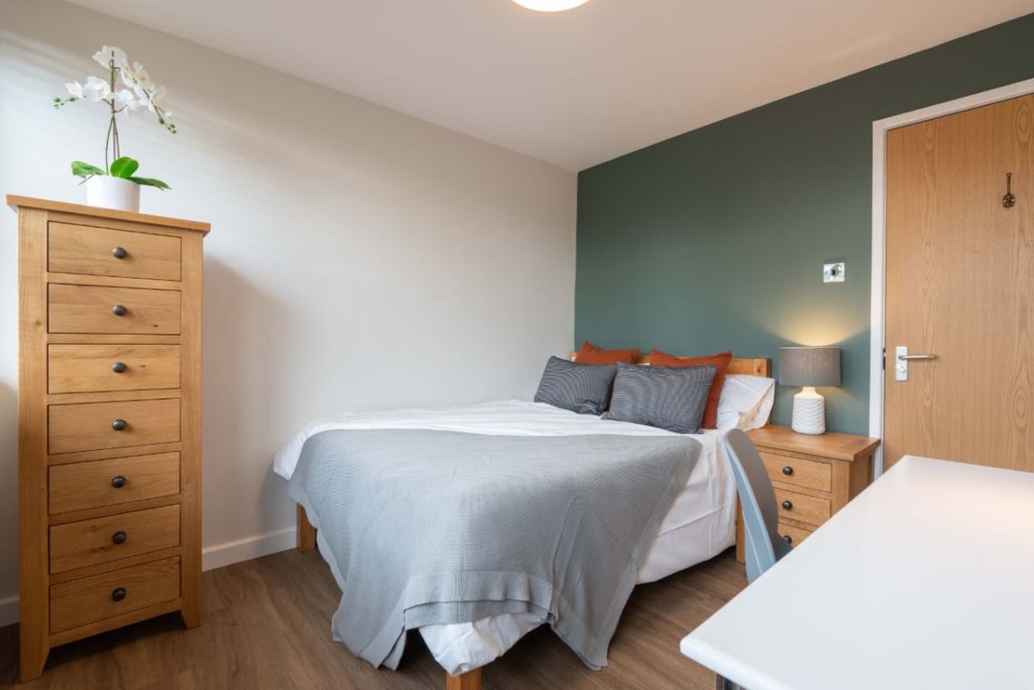 Flat 6 Linden House, 117-119 Jesmond Road