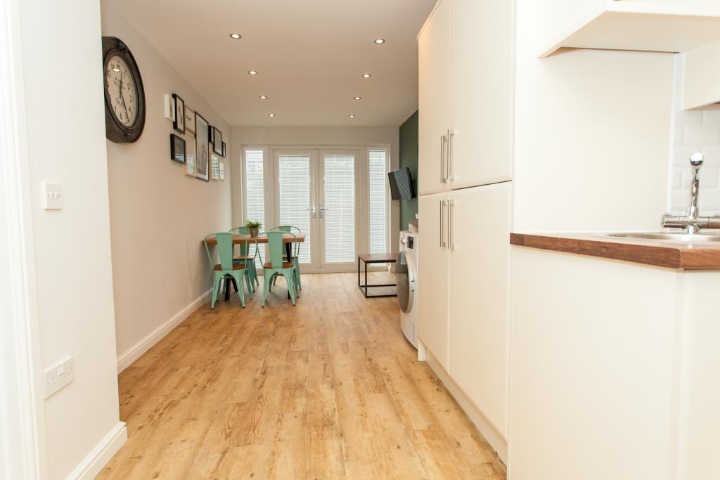 13 Rhymney Street