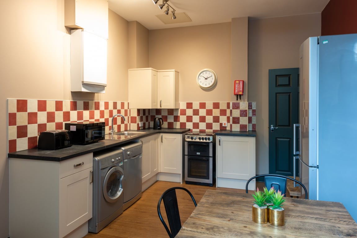 Flat X Bishop Blackall School