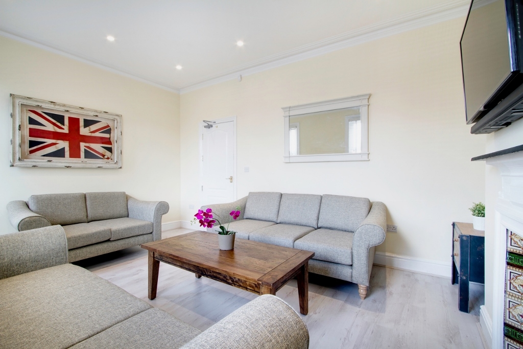 74 Derby Road