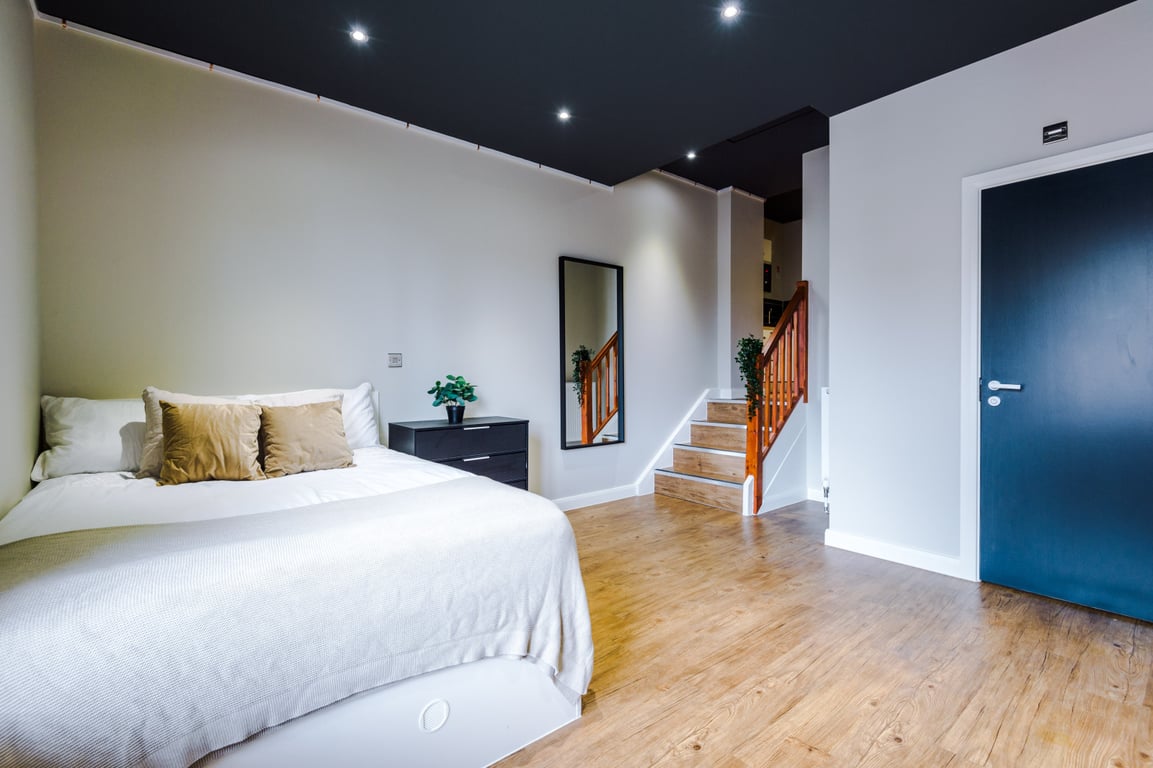 Upper New Walk