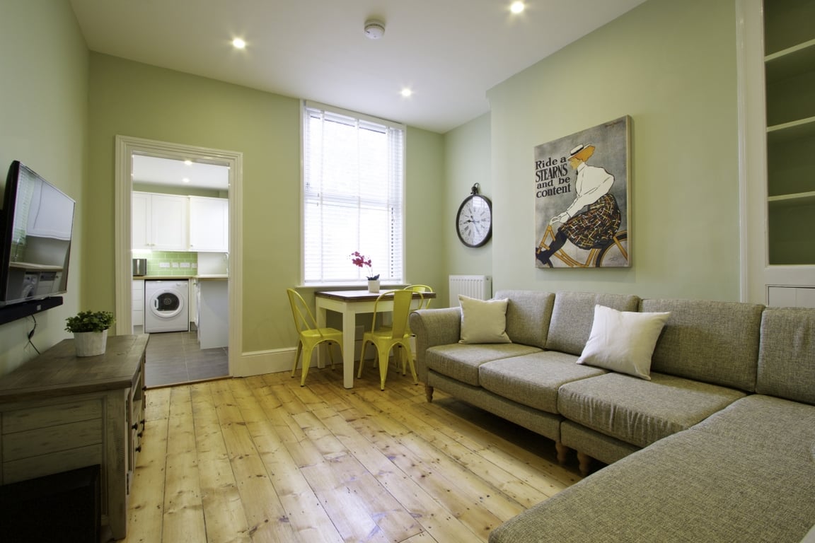 5 Newstead Grove