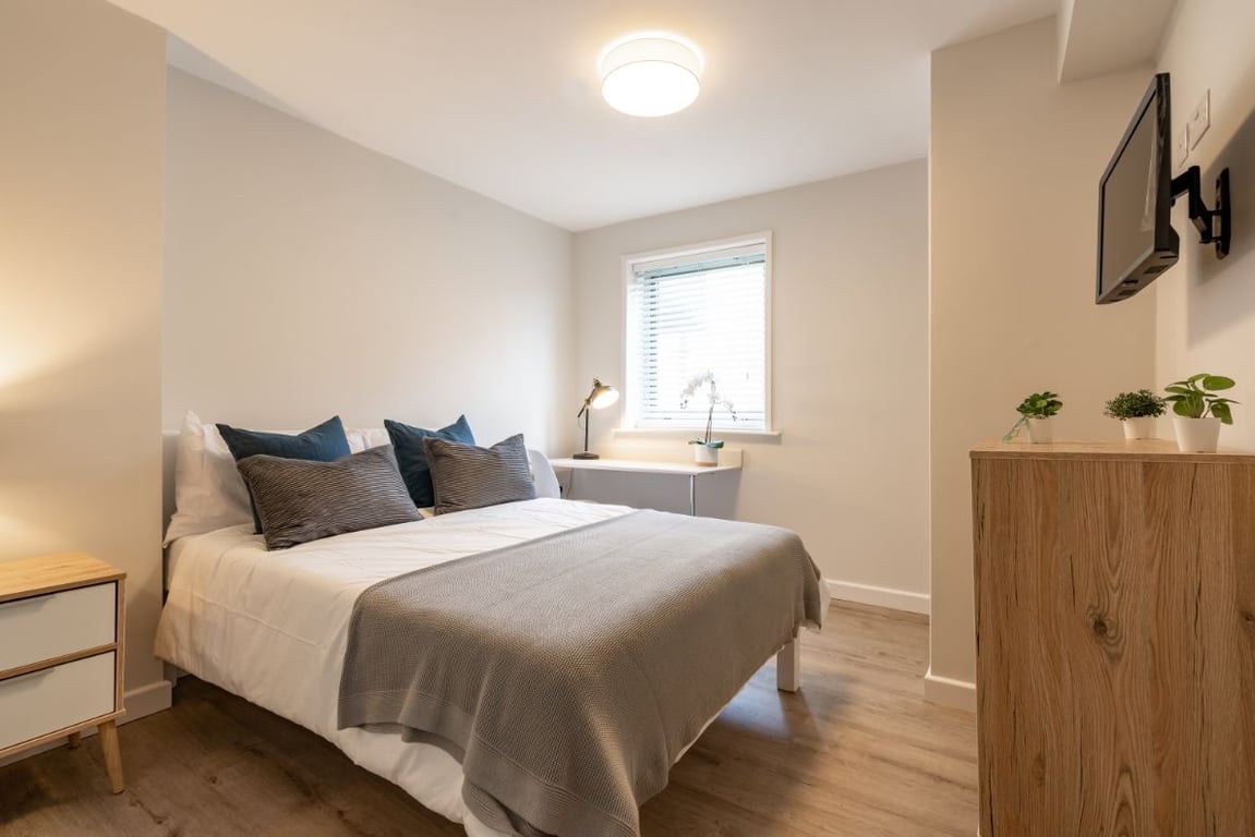 Flat 1 The Square, 1 Falconar Street
