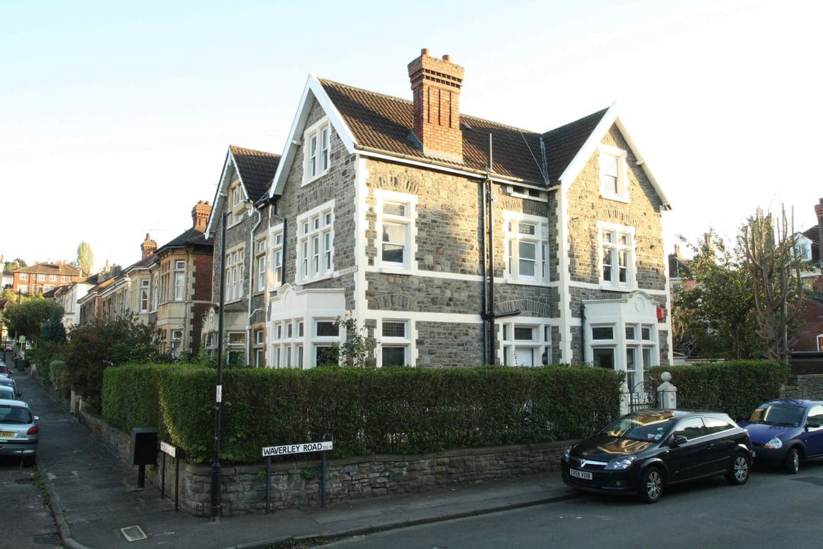 70 Waverley Road