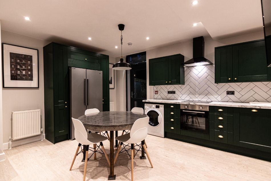 Flat 1, 27 Hawarden Avenue