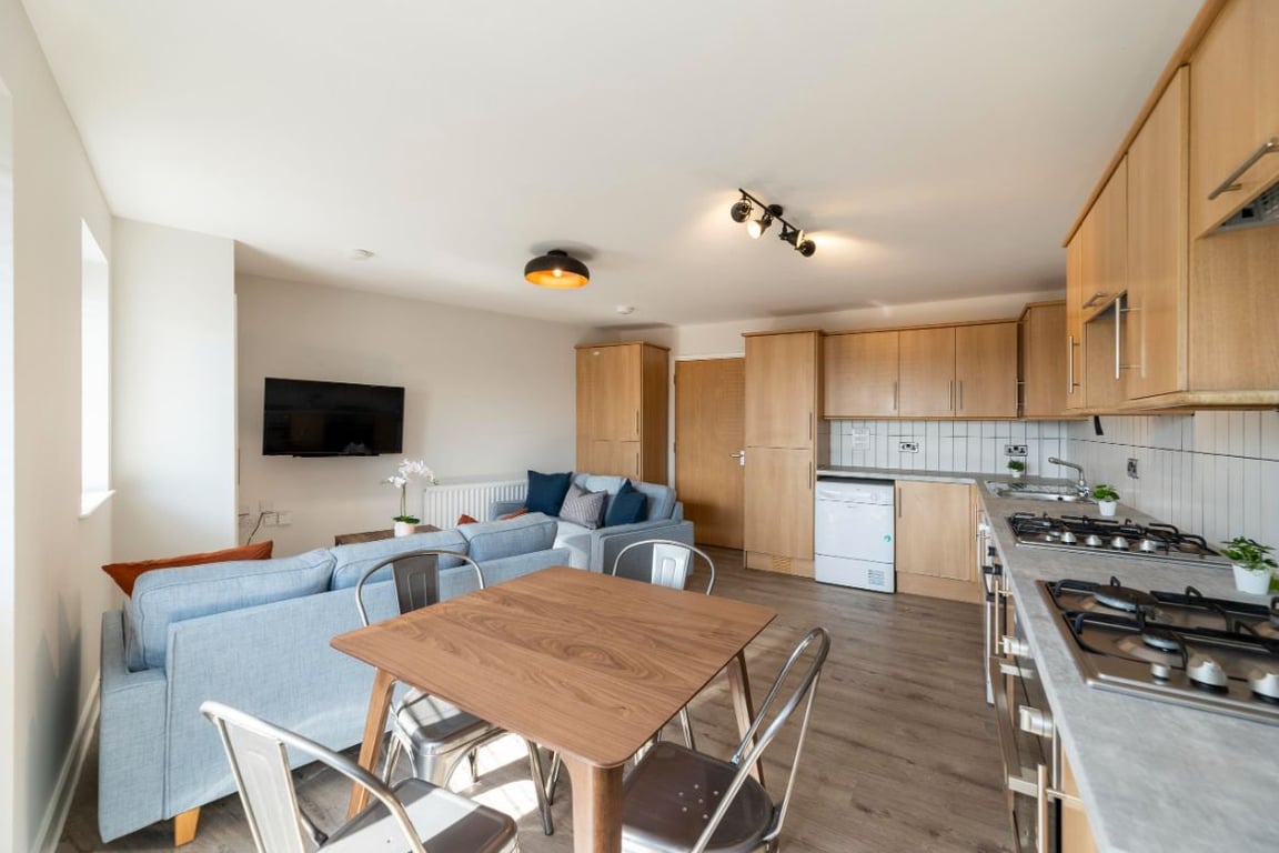 Flat 11 The Square, 1 Falconar Street