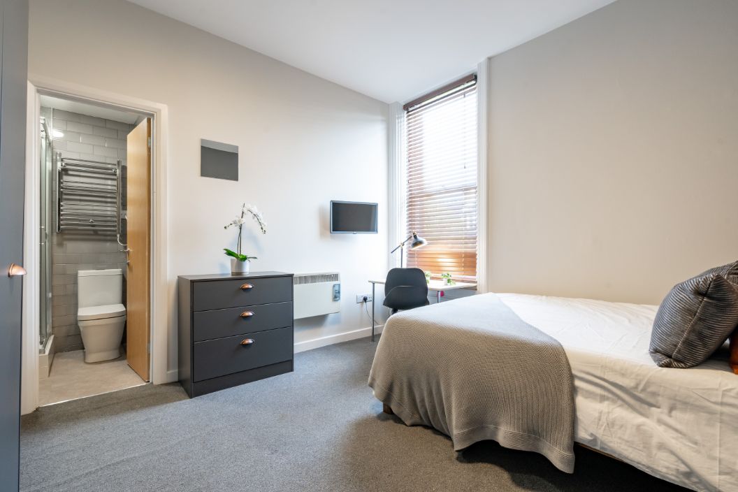 Flat 5 Kielder House, 55-59 Osborne Road