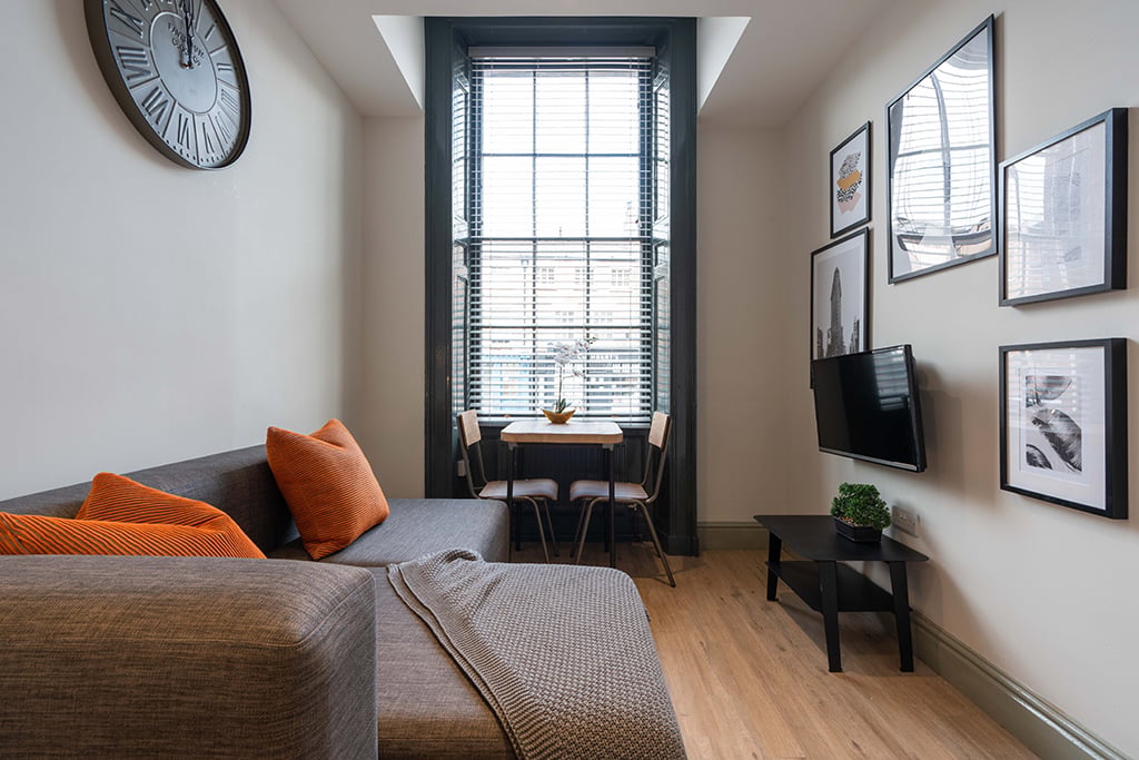 Flat 3, 76 Mount Pleasant