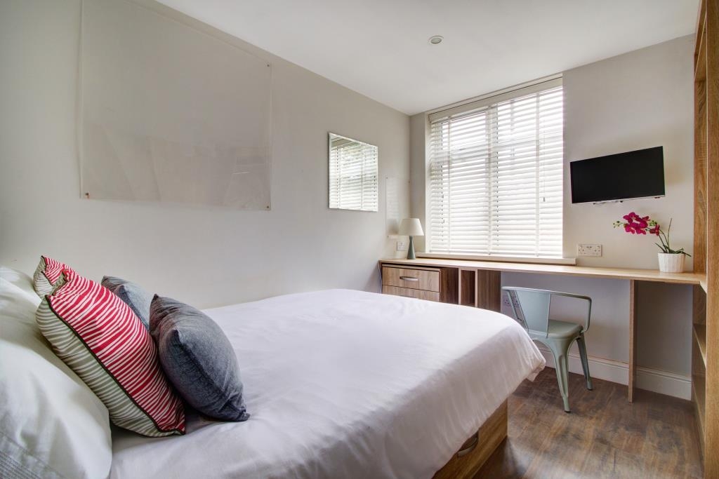 Flat G, Park View