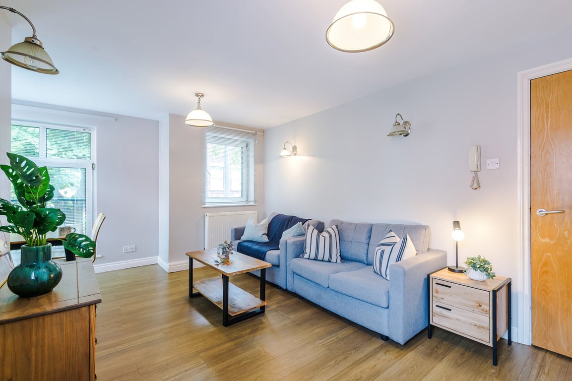 Flat 2, Rylands House