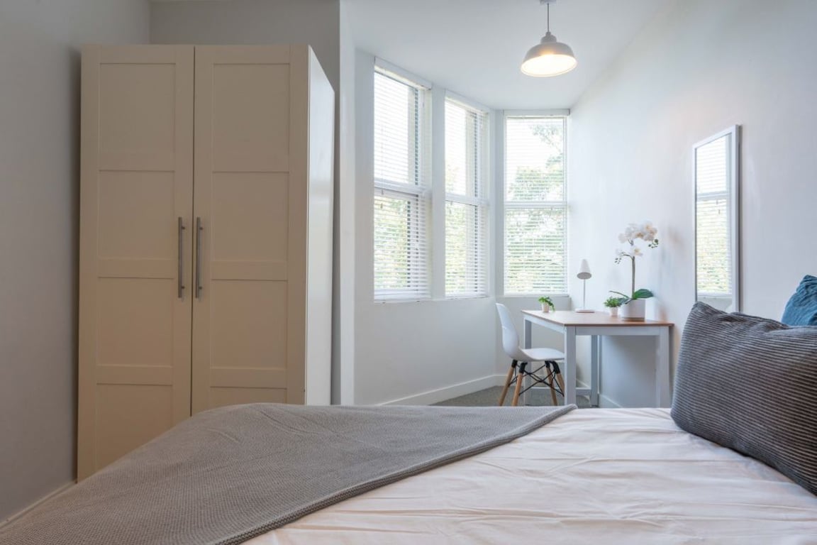 Flat D, 113 Portland Road