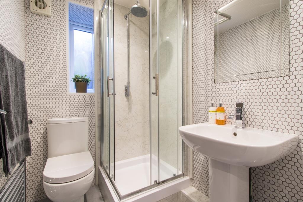 Flat 5, Victoria Court Mews