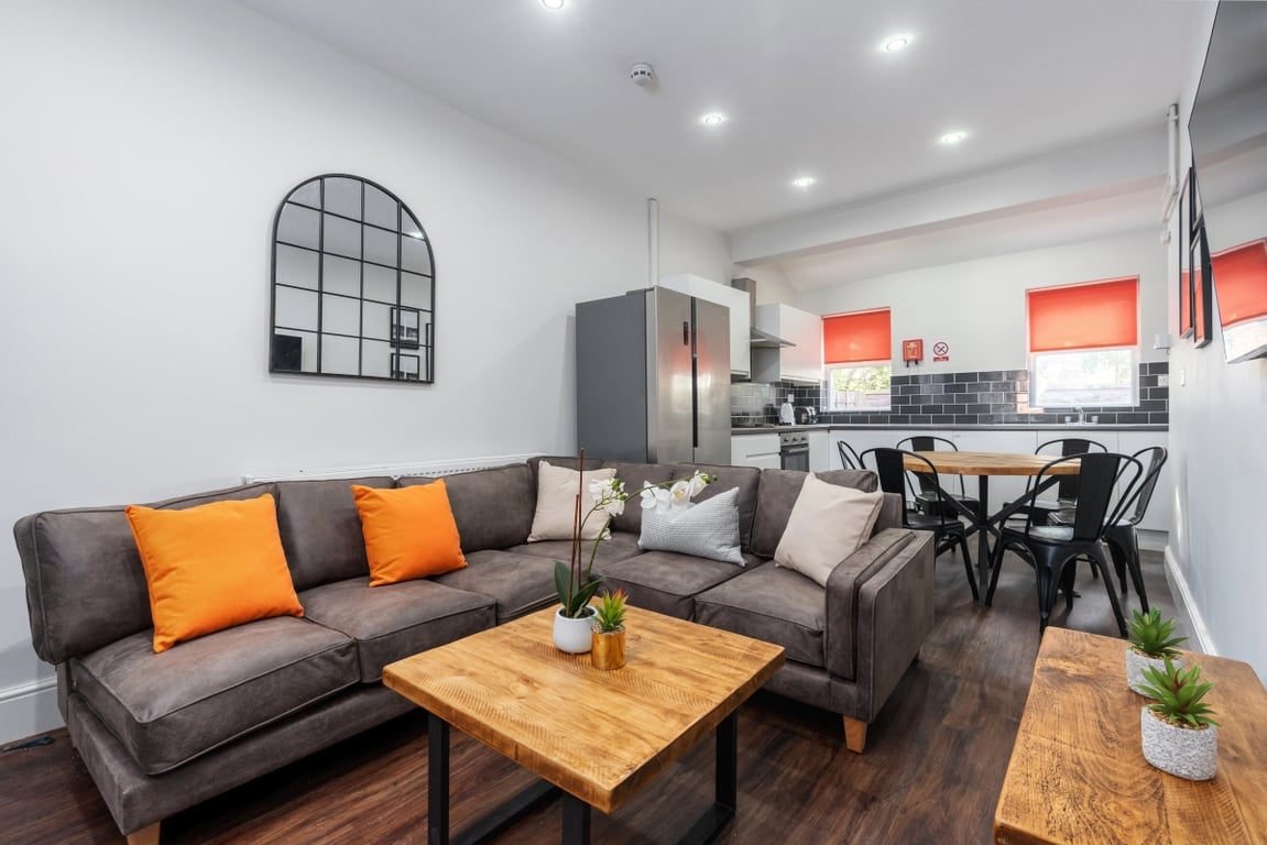 2 Lombard Grove
