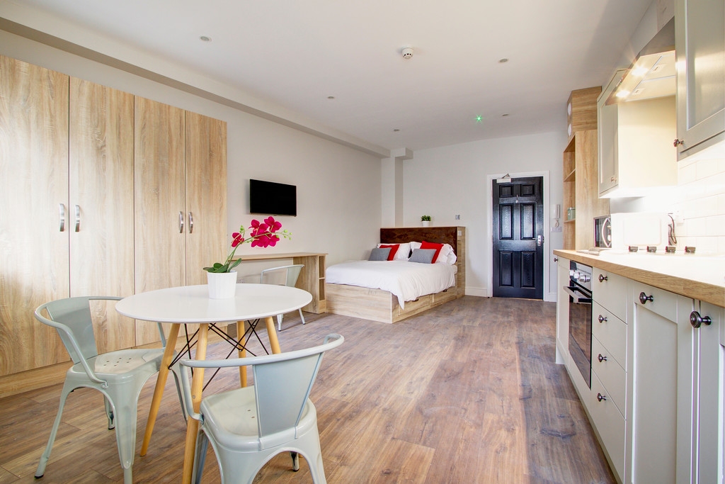 Flat P, Park View