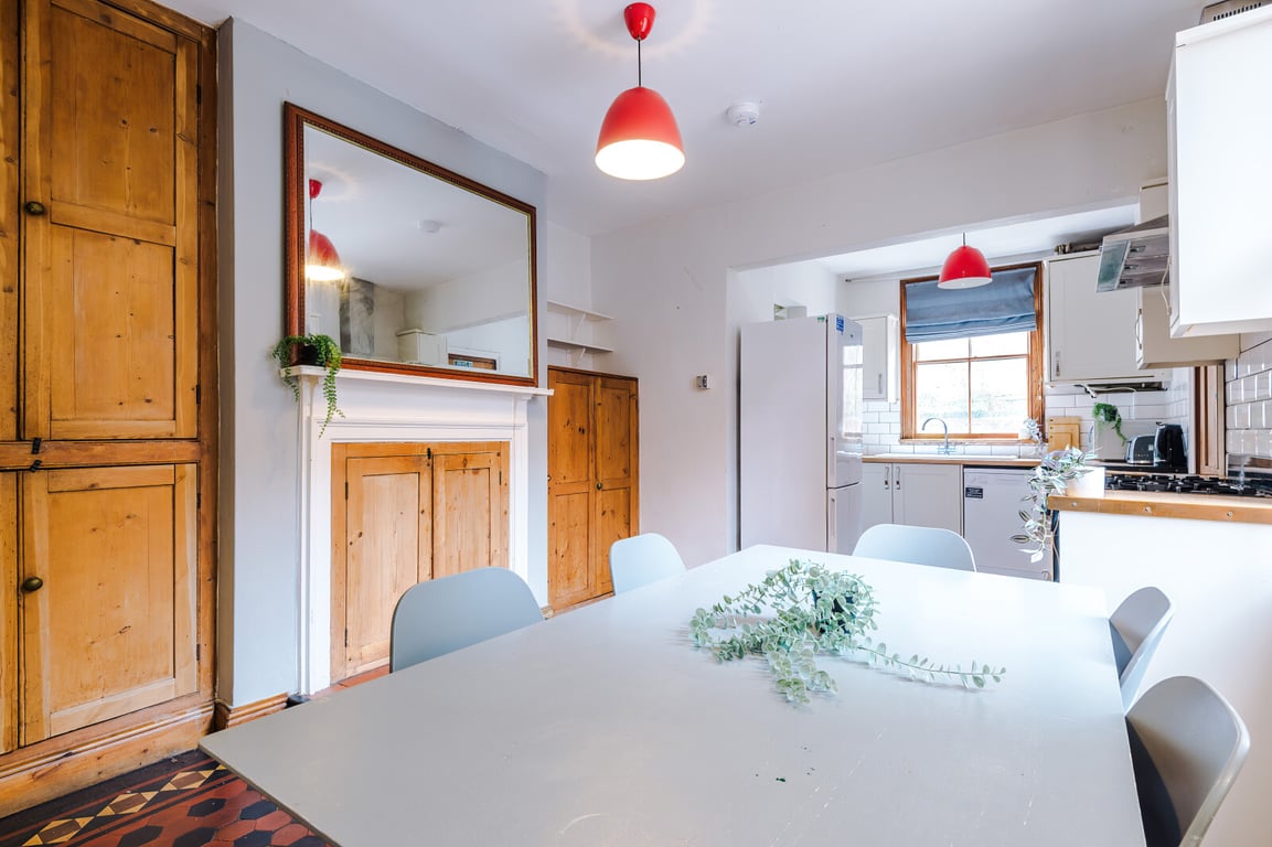 4 Seely Road