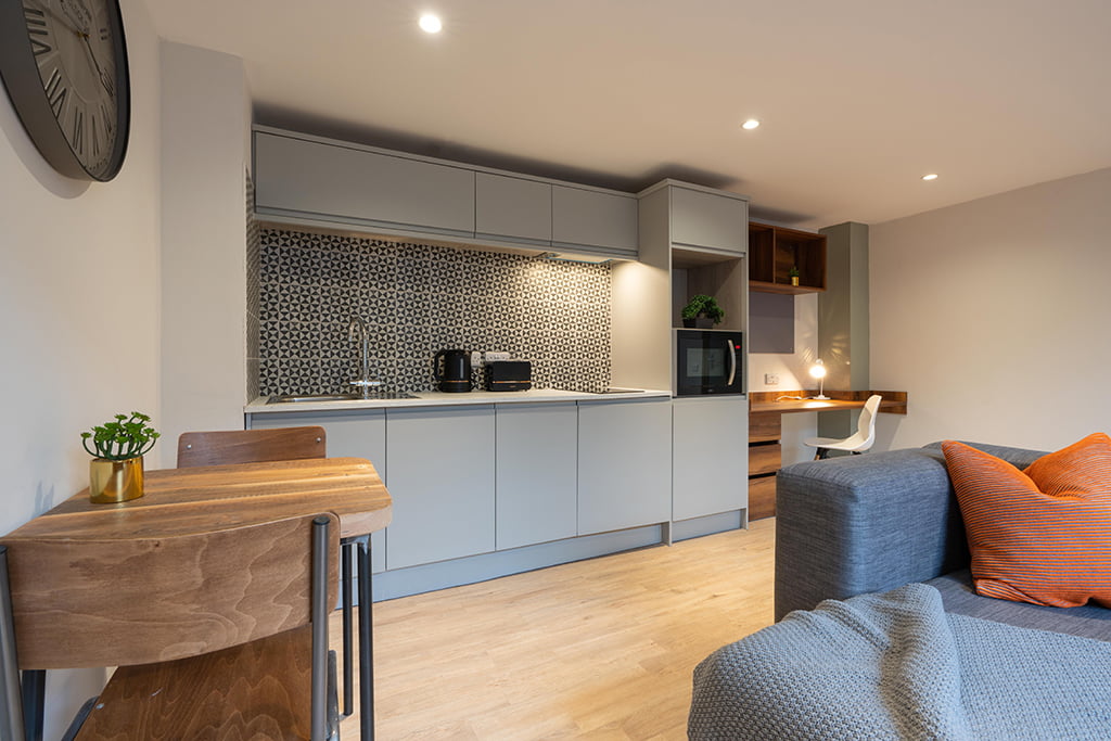 Flat 1, 76 Mount Pleasant