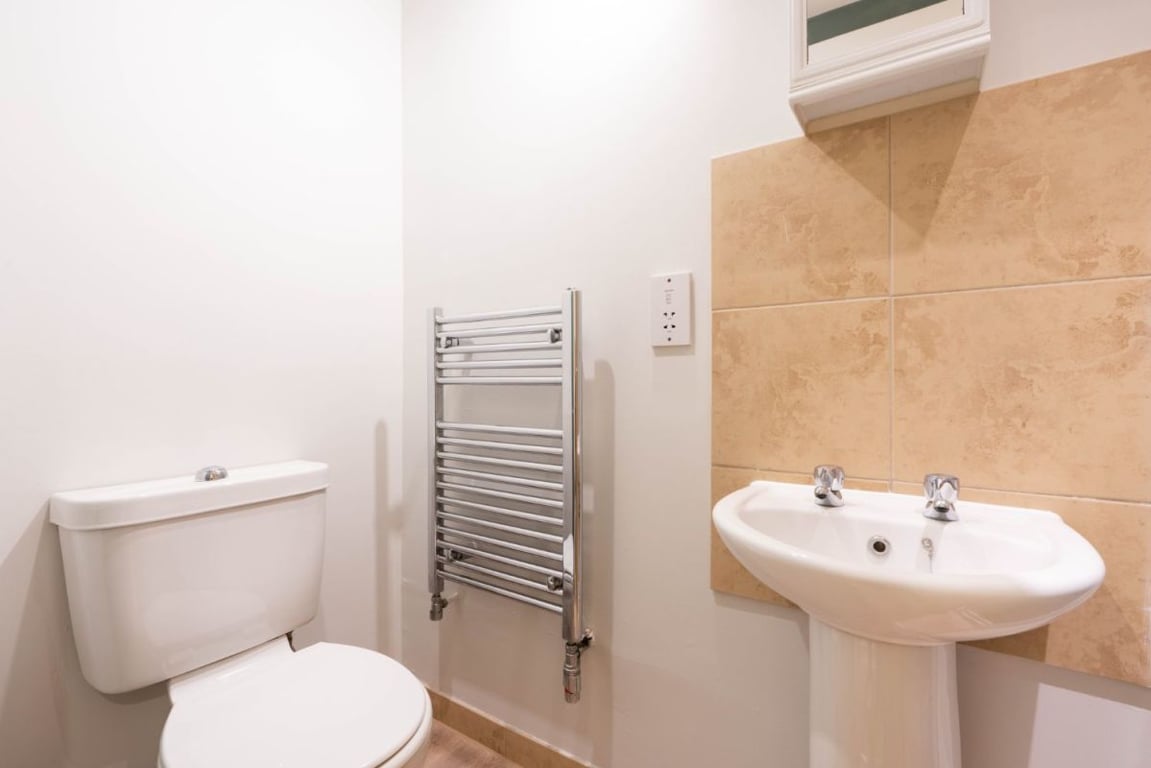 Flat 3 Shiners Yard, 123 Jesmond Road