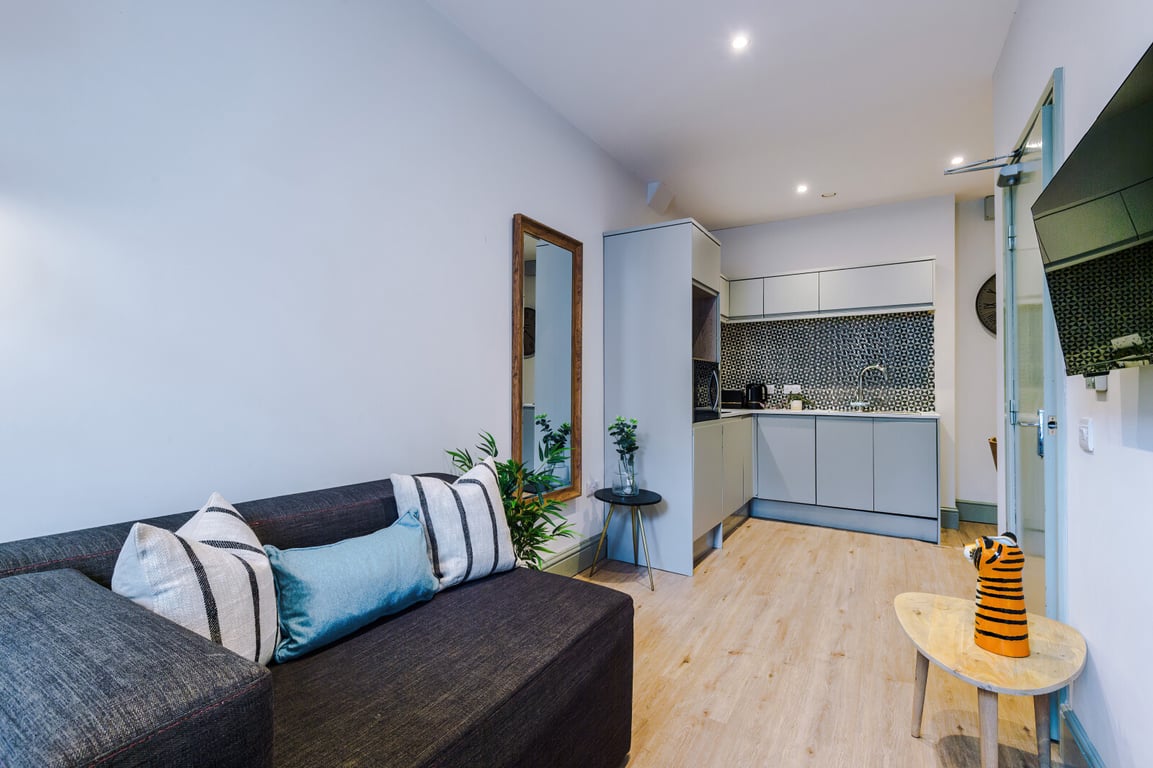 Flat 6, 1 Rodney Street