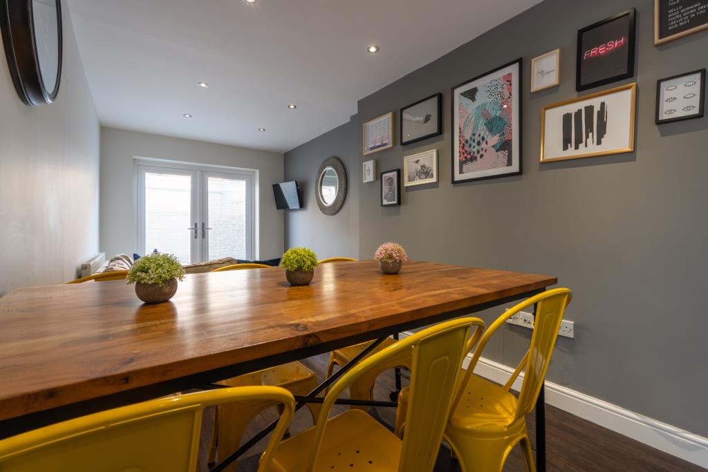 2 Rhymney Terrace