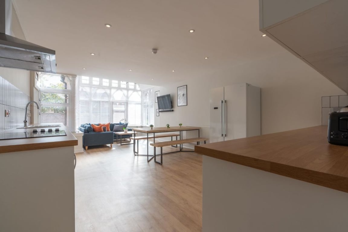Flat A, 113 Portland Road