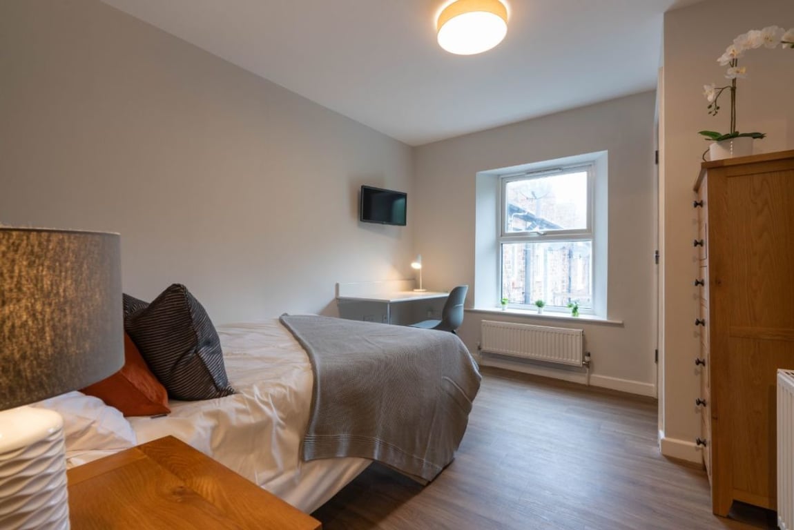 Flat 4 Linden House, 117-119 Jesmond Road