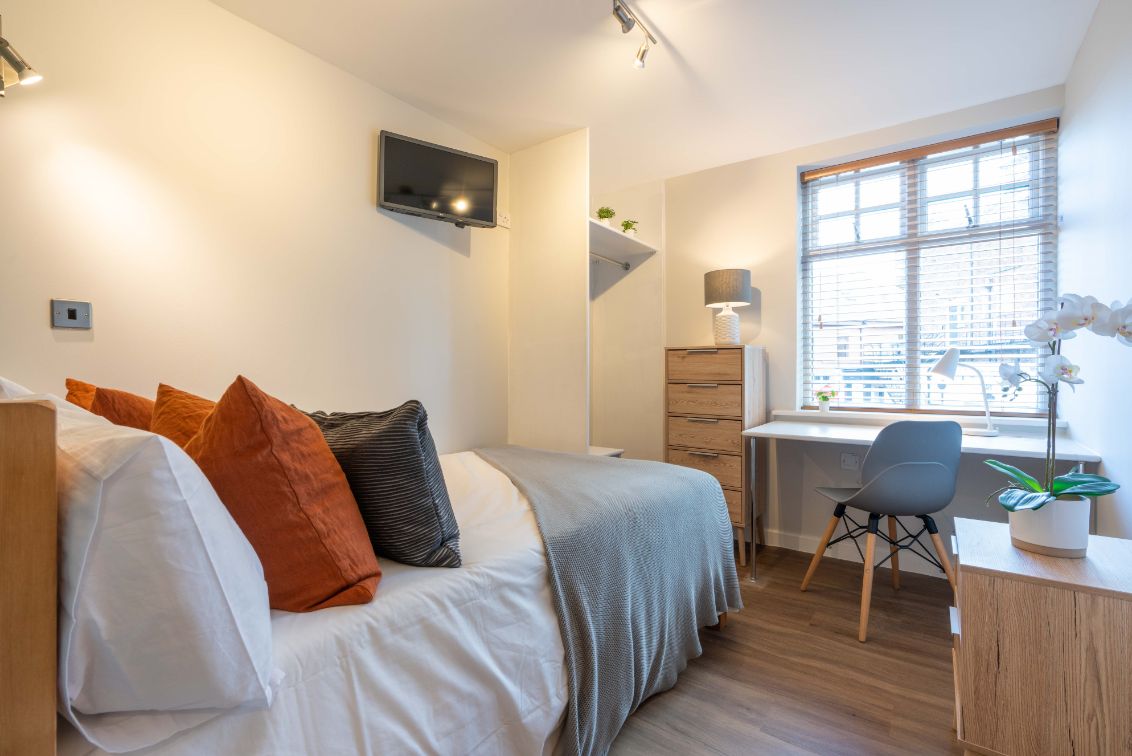 Flat 10 Shiners Yard, 123 Jesmond Road