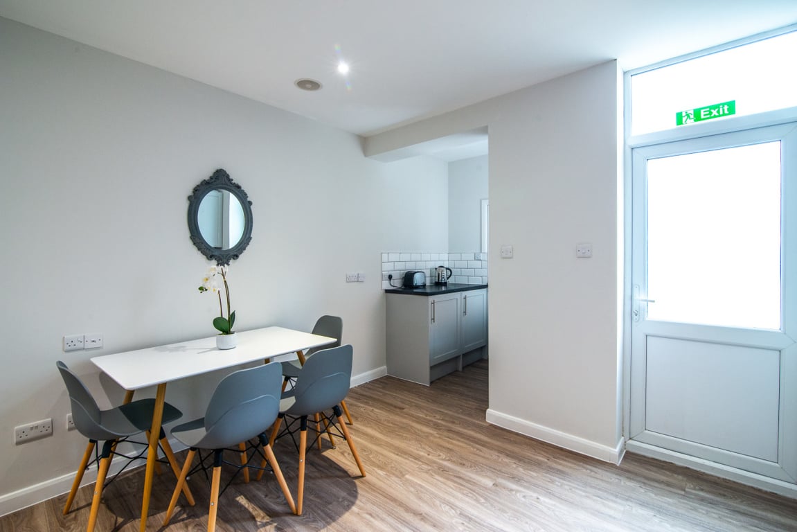 18 Cauldon Road