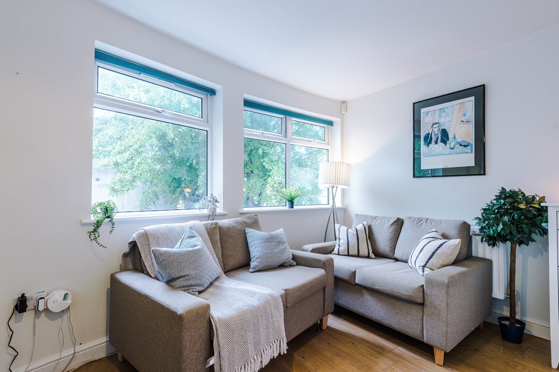 32 Rolleston Drive