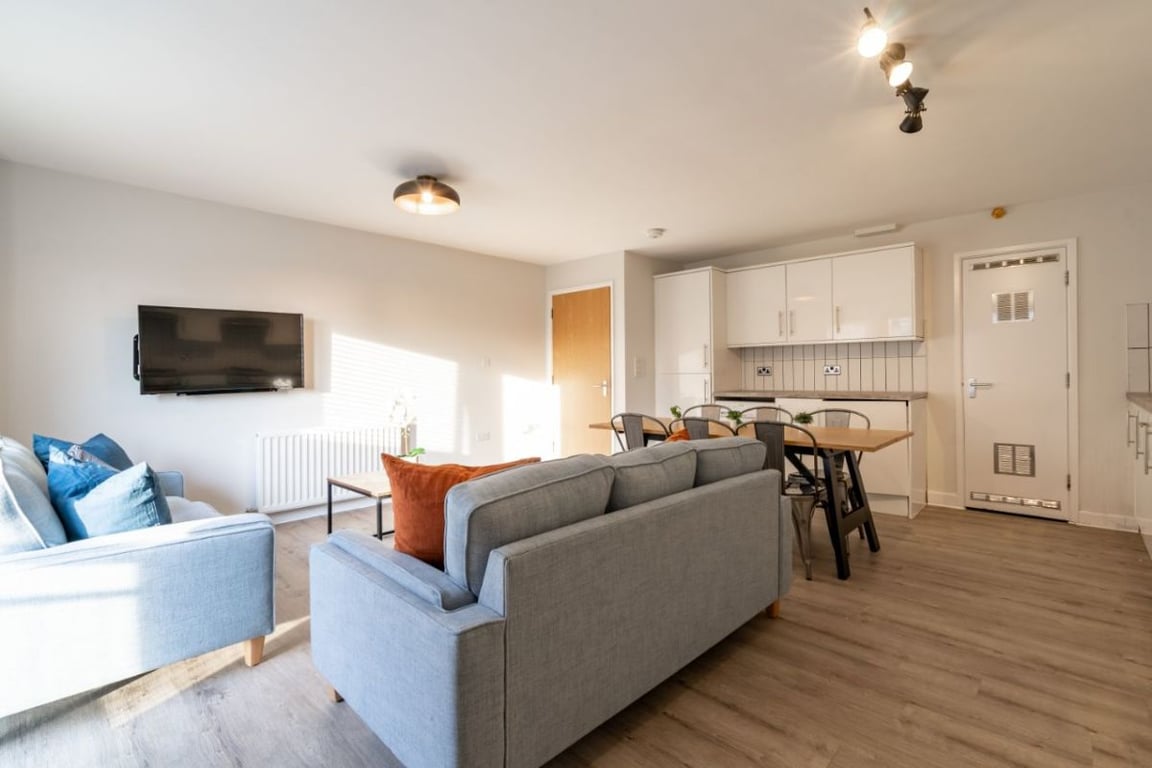 Flat 1 The Square, 1 Falconar Street