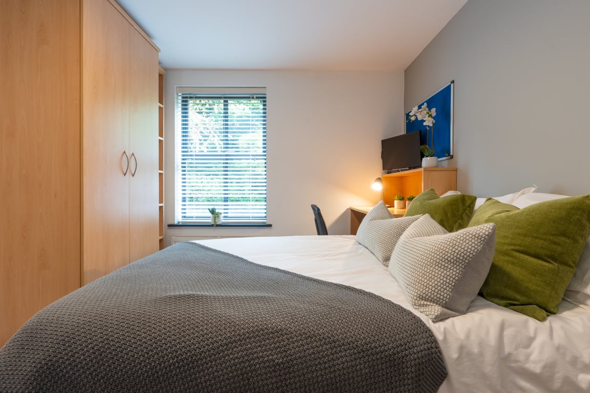 Flat 7, Hope Court
