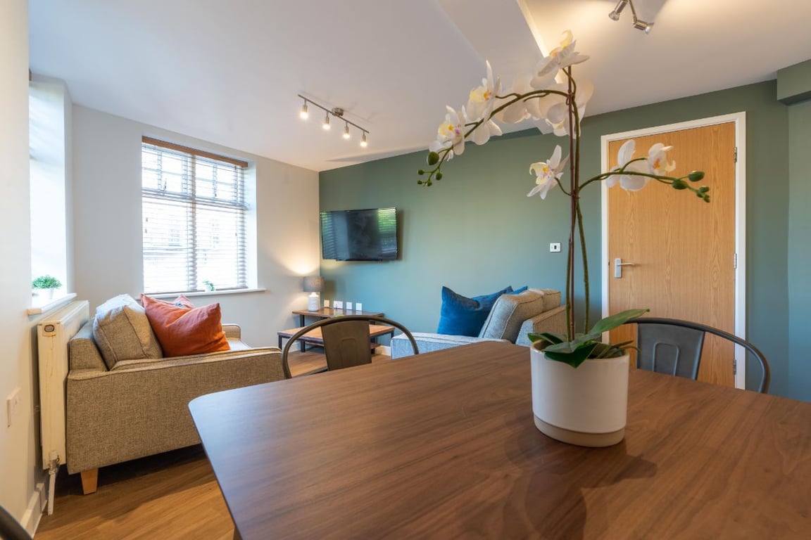 Flat 10 Shiners Yard, 123 Jesmond Road