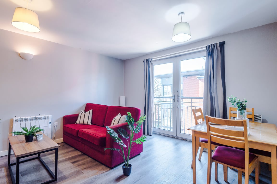 Flat 18, Mayfair Court