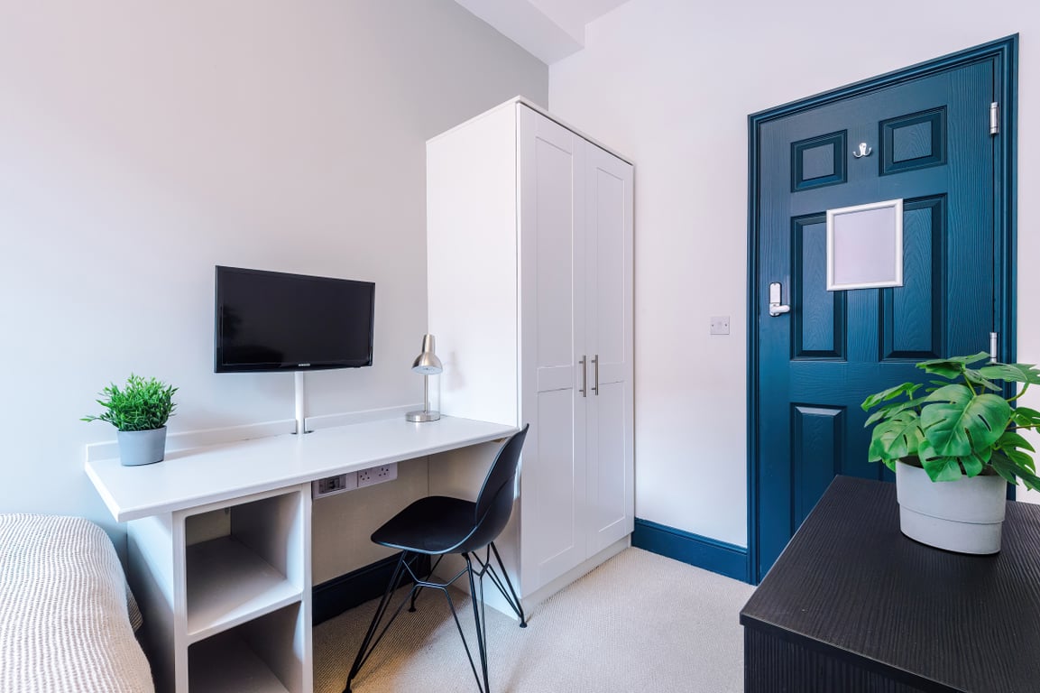 Flat 12, Shoe & Boot Factory