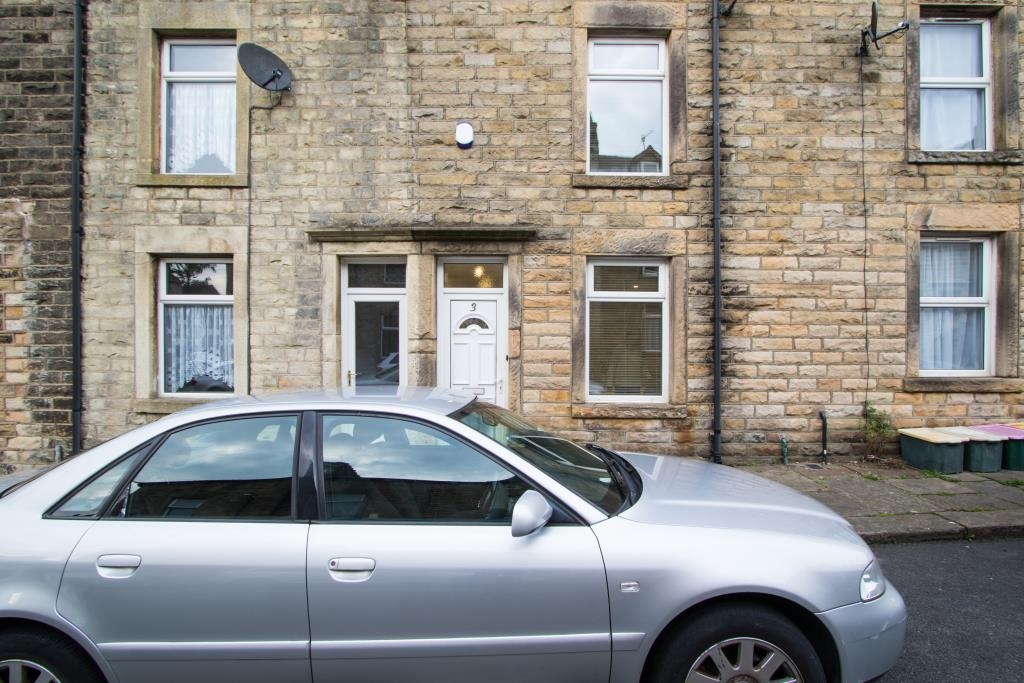 3 Albion Street