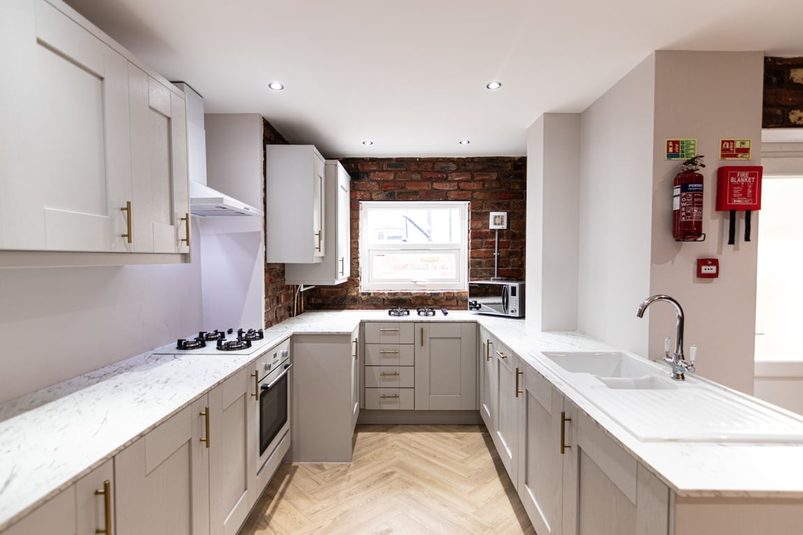 20 Halsbury Road