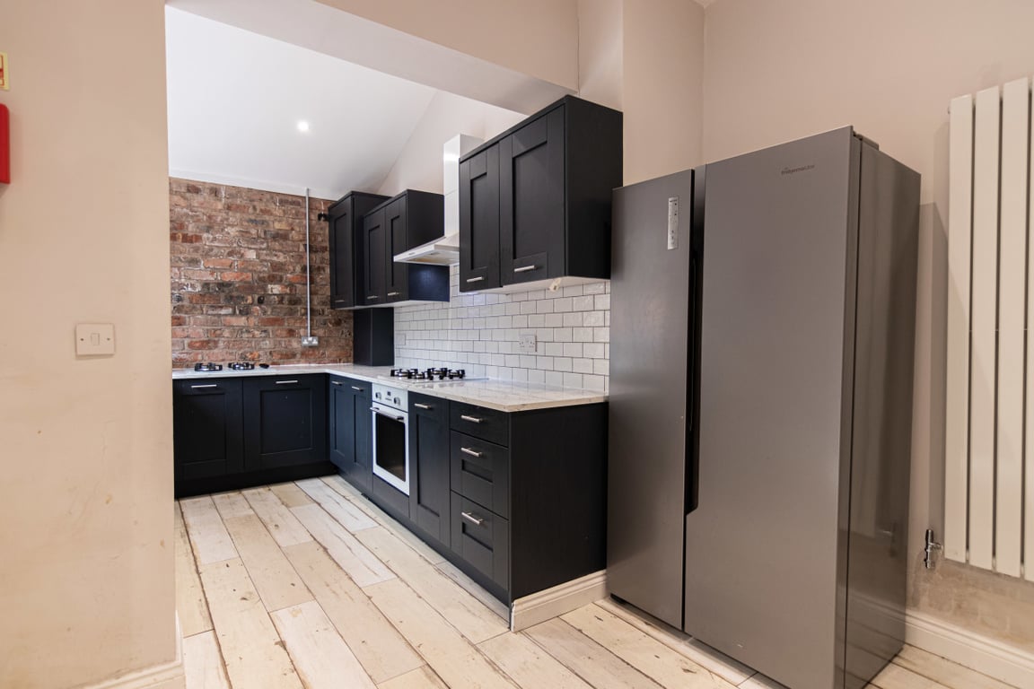 8 Alderson Road