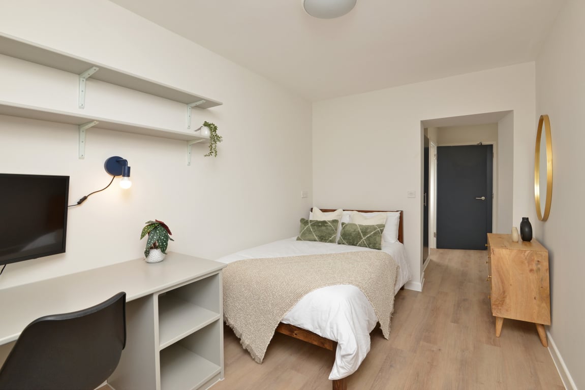 Flat 3, Isca Lofts