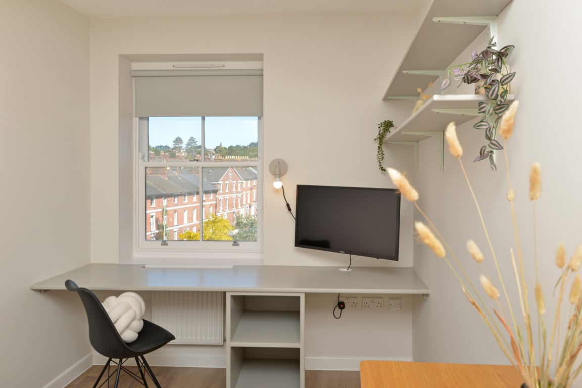 Flat 7, Isca Lofts