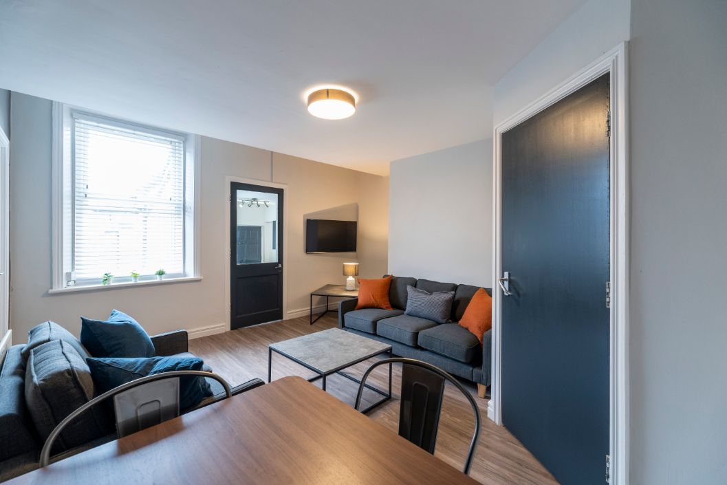 14 King John Terrace
