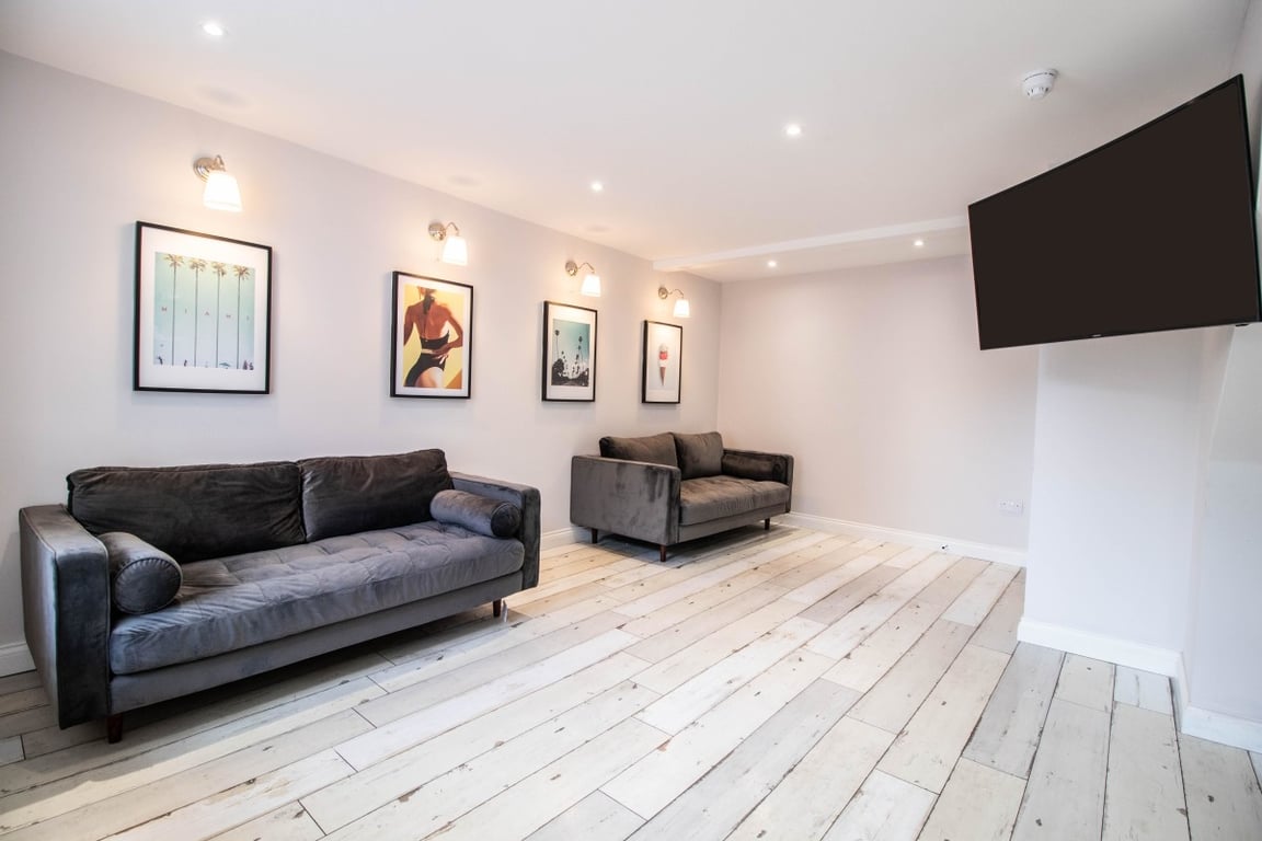 2 Jamieson Road