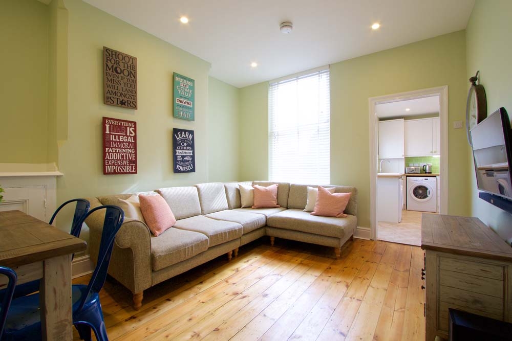 7 Newstead Grove