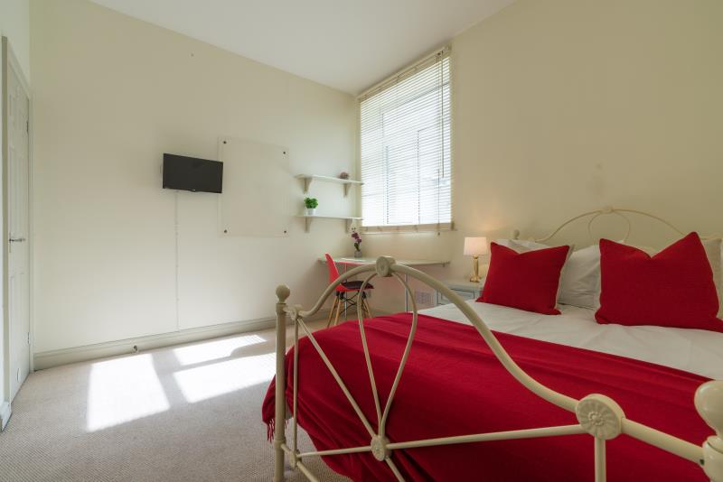 49a Colum Road