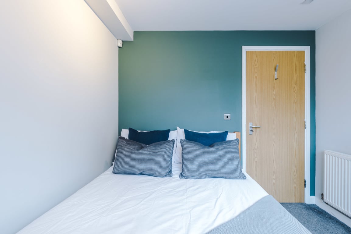 Flat 5 Shiners Yard, 123 Jesmond Road