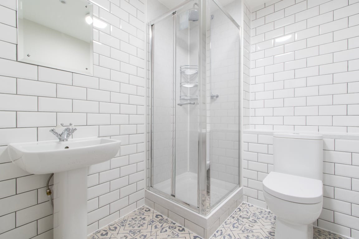 Flat 12, 6 Morrison Circus