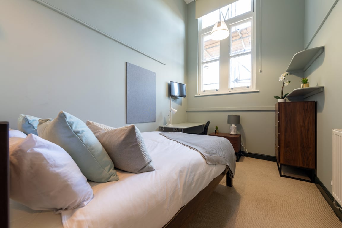 Flat K Bishop Blackall School
