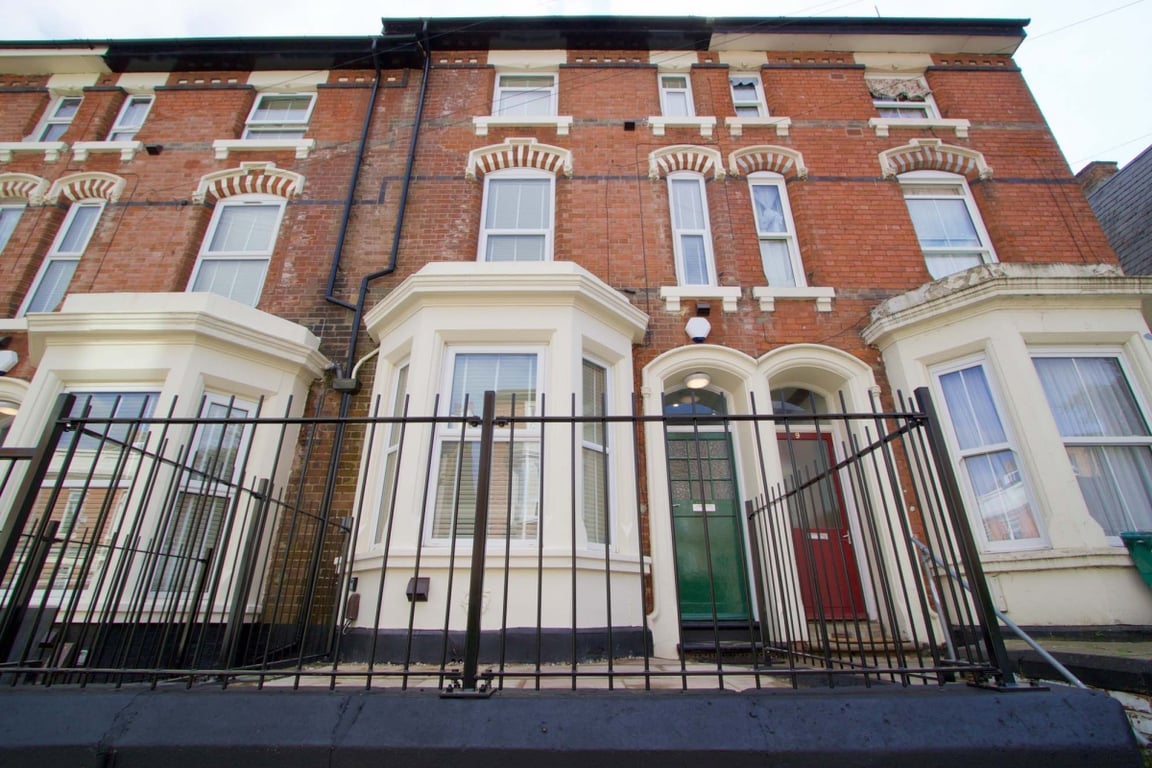 7 Newstead Grove