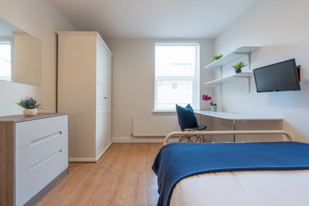 26 Teversal Avenue