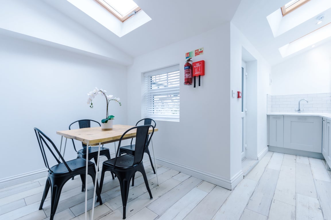7 Gladstone Terrace