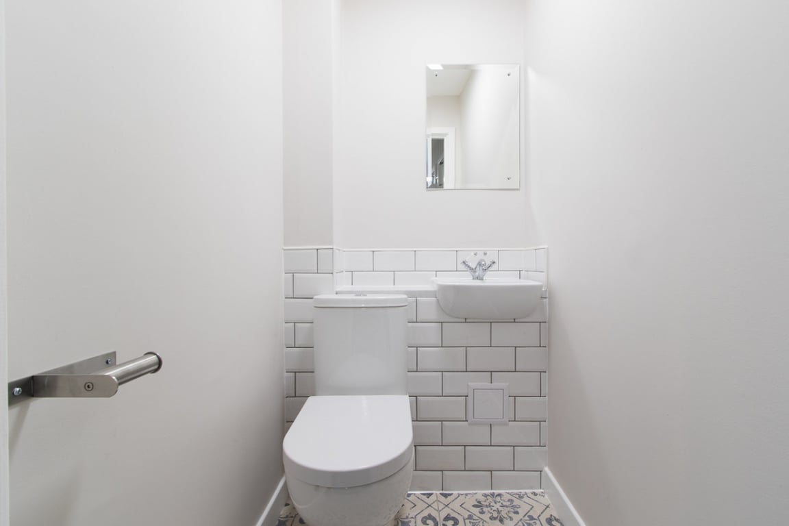 Flat 2, 7 Morrison Circus